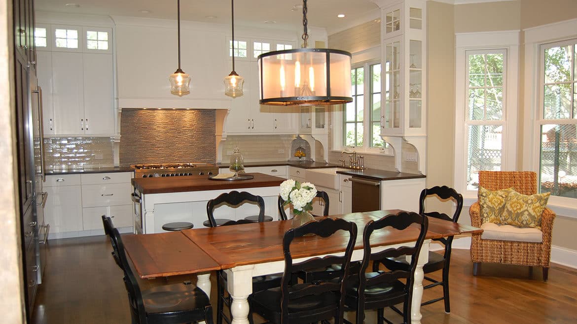 Northbrook Contemporary Farmhouse Eat-In Kitchen